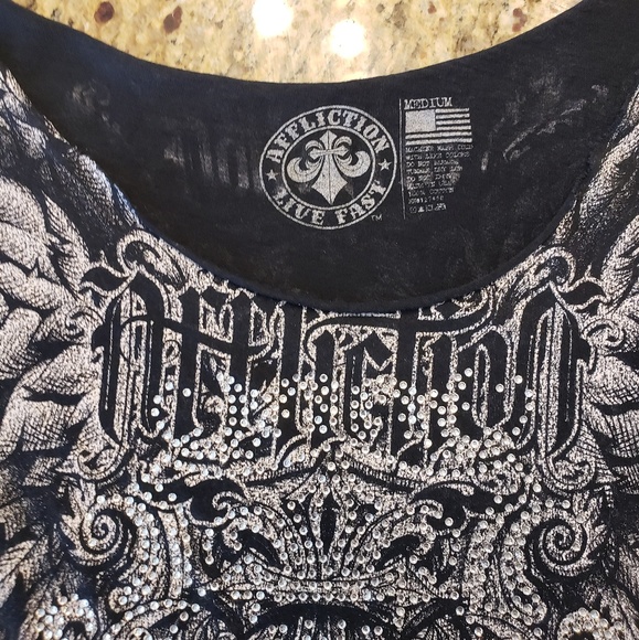 Womens affection top - Picture 2 of 3